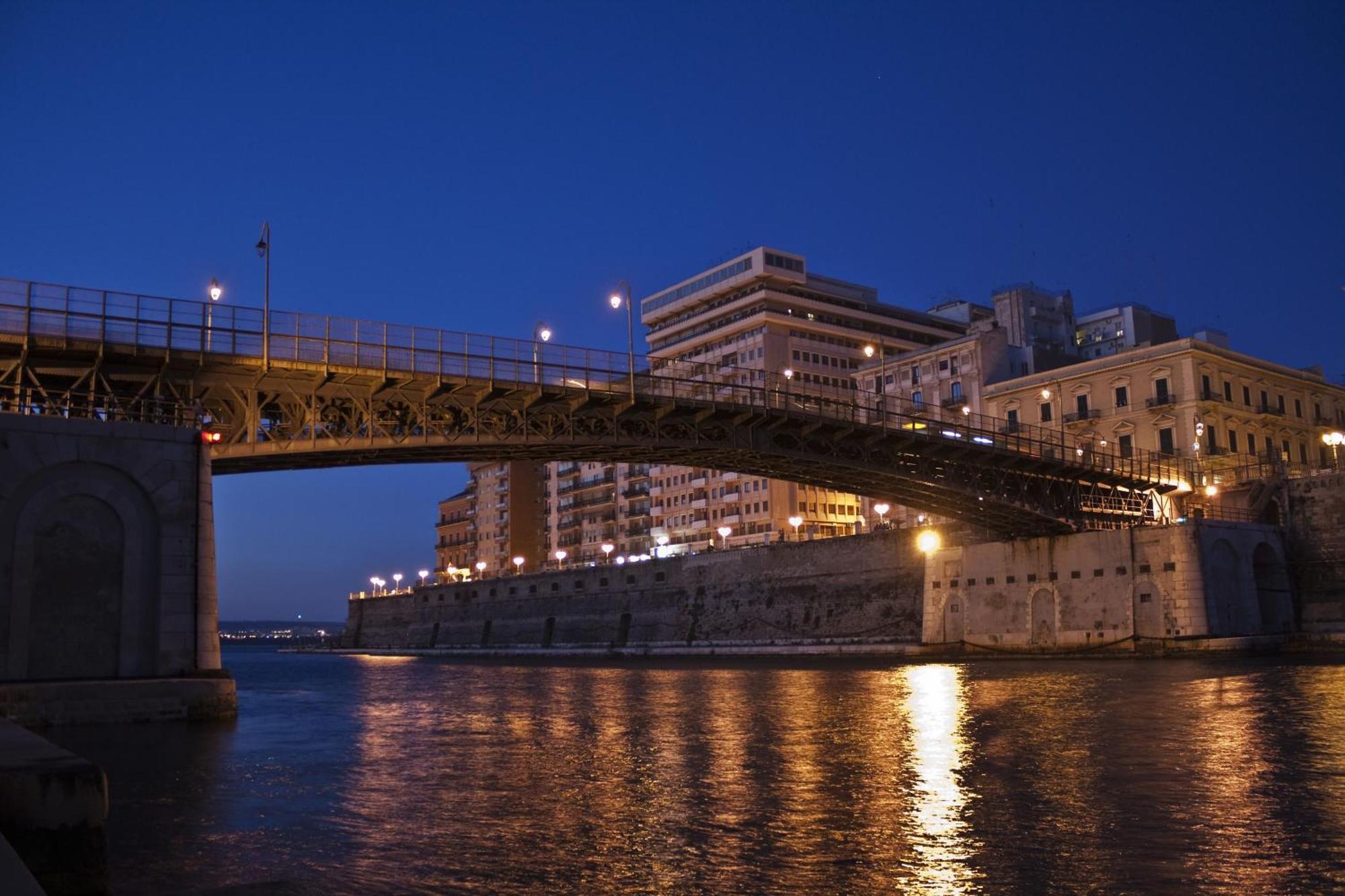 Shah Rooms&Relax Taranto Exterior photo